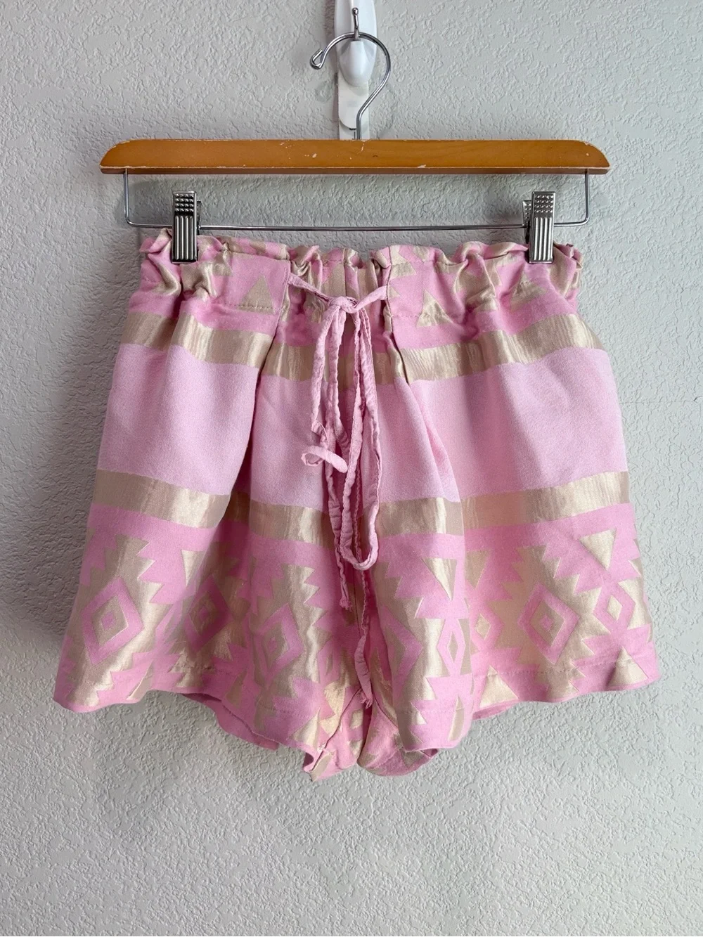 Anthropologie KASIA Ariadne Grecian Inspired Shorts Pink and Gold Pattern Small